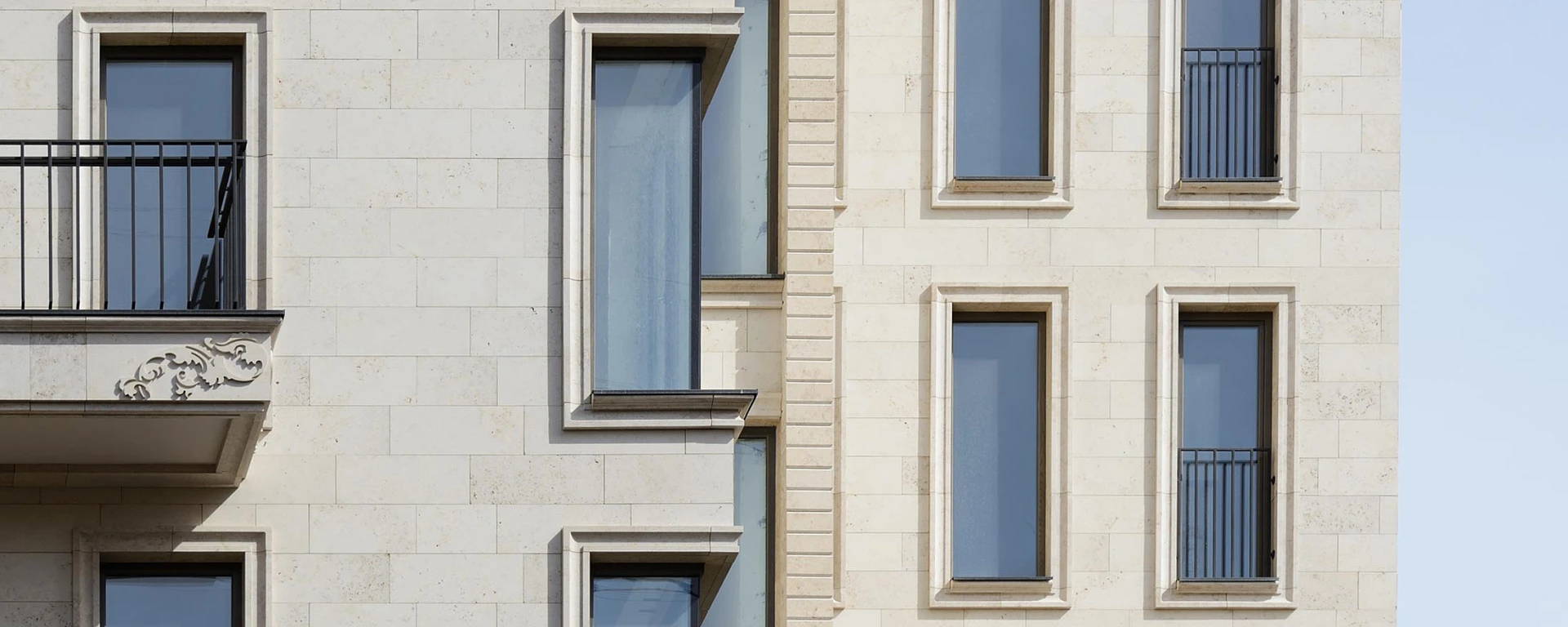 HOLZ-ALU-FENSTER